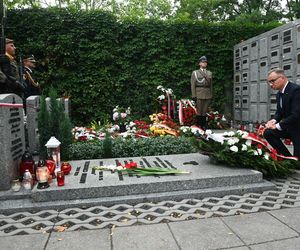 Prezydent i prezydent elekt oddali hołd powstańcom
