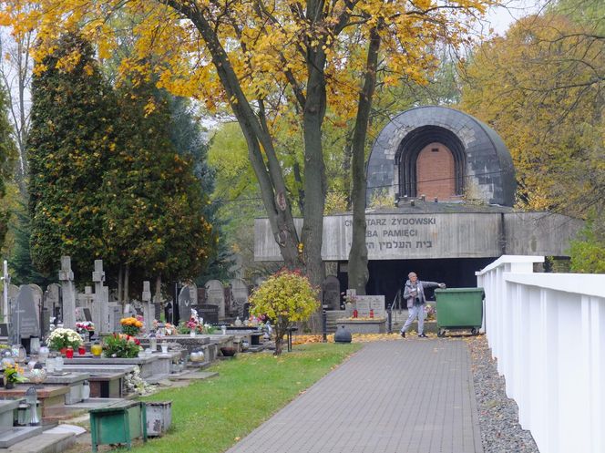 To jedna z najpiękniejszych nekropolii w Lublinie. Tutaj czuć przemijanie