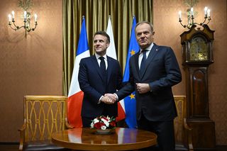 Macron nagle skraca wizytę w Polsce! Co się stało?