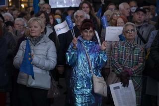 Opole zostaje w Unii. Protest na pl. Wolności [niedziela 10.10.2021]