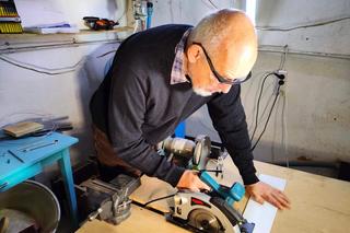 Korwin-Mikke uzależniony od majsterkowania 