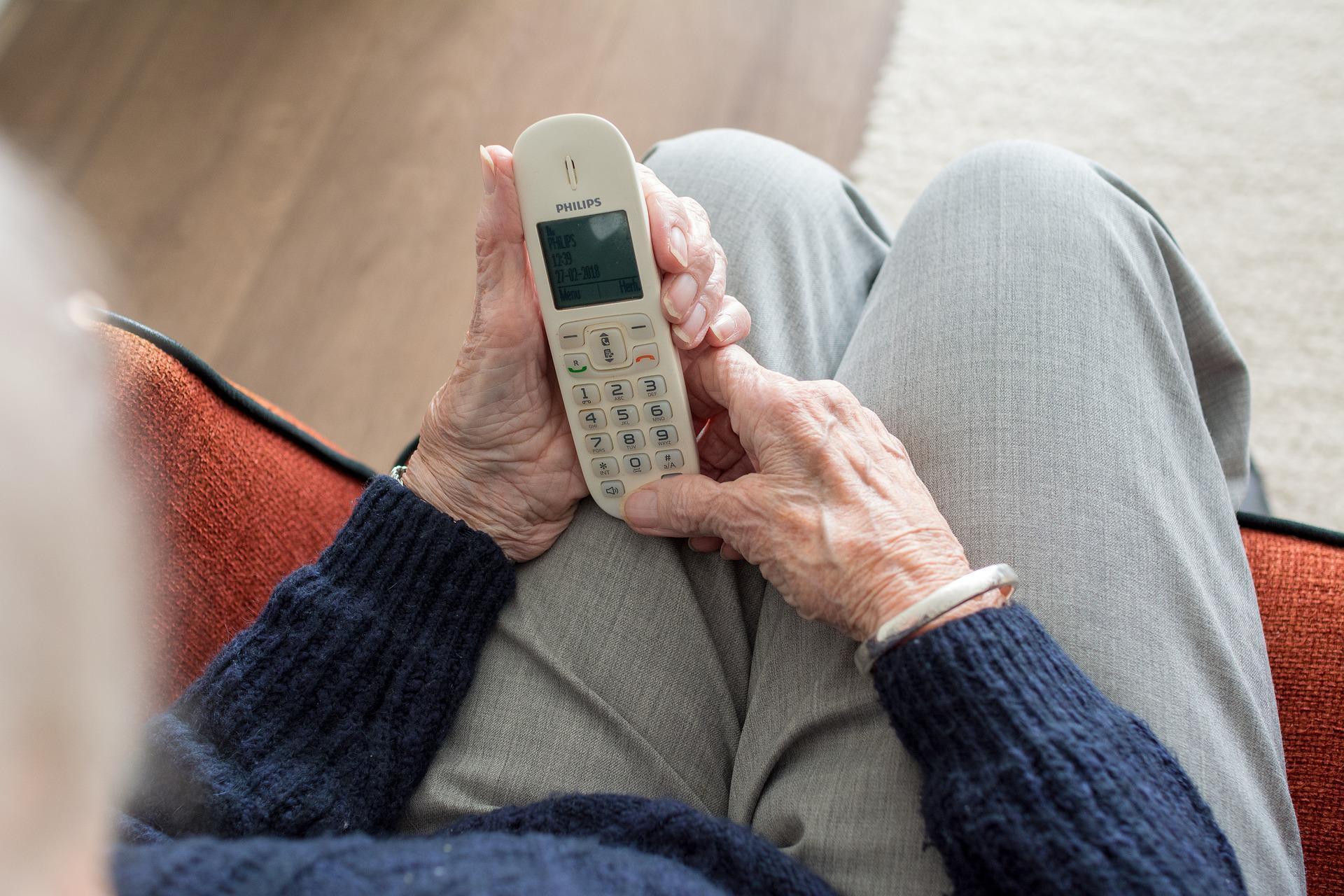 Pani Córka Miała Poważny Wypadek Seniorka Z Bielska Białej Straciła Kilkadziesiąt Tysięcy 4932