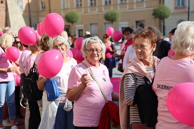 W centrum Lublina królował róż! Przez miasto przeszedł Marsz Różowej Wstążki