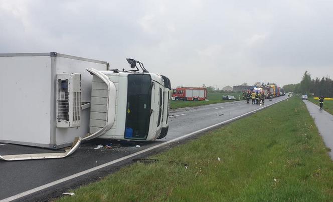 Tragiczny wypadek na trasie Bydgoszcz - Koronowo. Nie żyje 67-letni mężczyzna! [ZDJĘCIA]