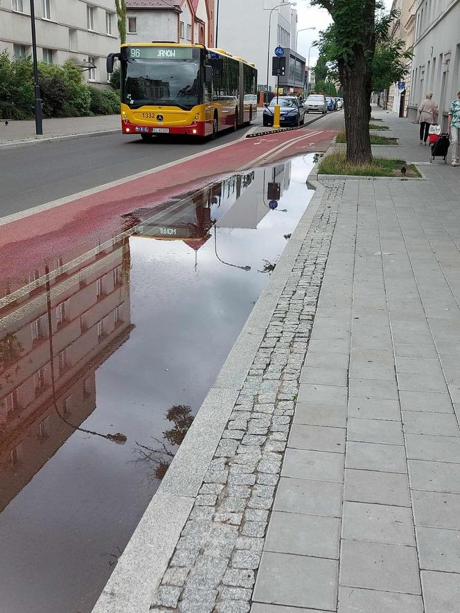 Łódź nie radzi sobie z zalanymi ulicami. Dlaczego system odprowadzania wody zawodzi?