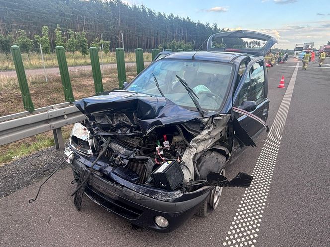 Wracali z wakacji. Groźny wypadek na S5 koło Leszna