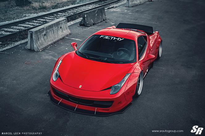 Ferrari 458 Italia po tuningu Liberty Walk Performance