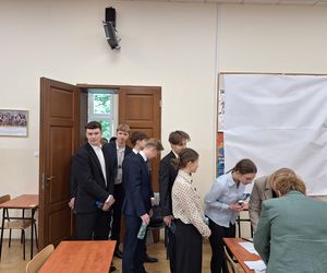 Maturzyści z Rzeszowa rozpoczęli egzaminy 