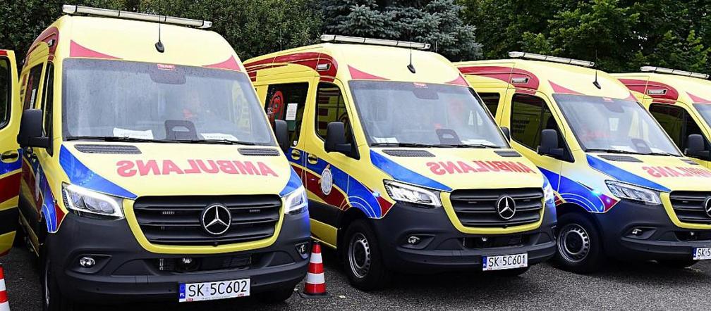 14 nowych ambulansów wyjechało na ulice miast w regionie. Każda warta jest ponad milion