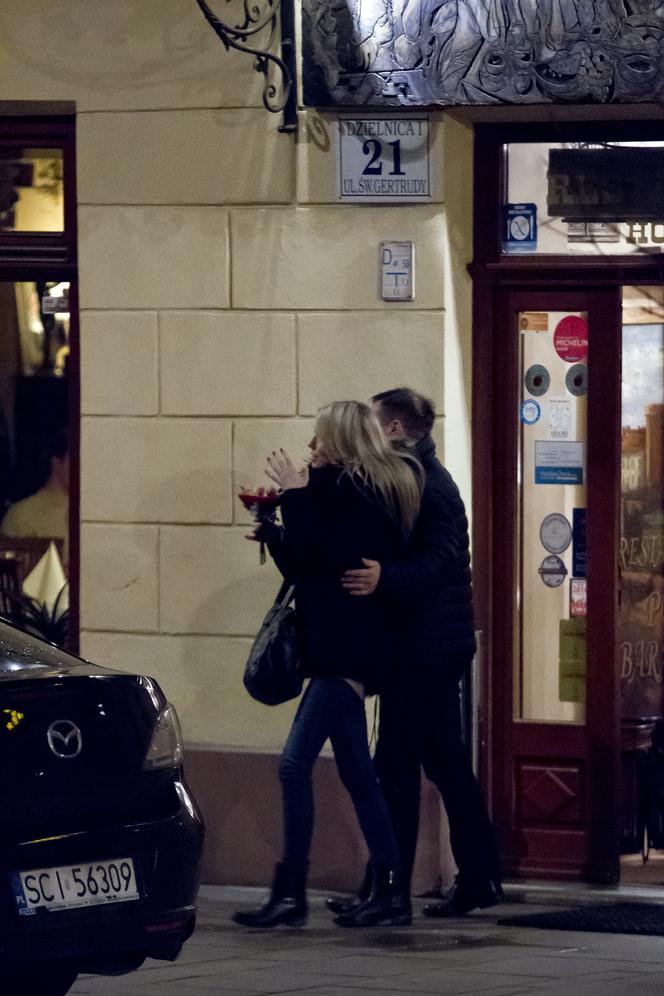 Ma pociąg do męża