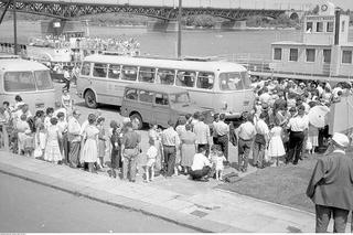 Wakacje w PRL. Ośrodki zakładowe, kurorty nad Bałtykiem, pod namiotem, na koloniach