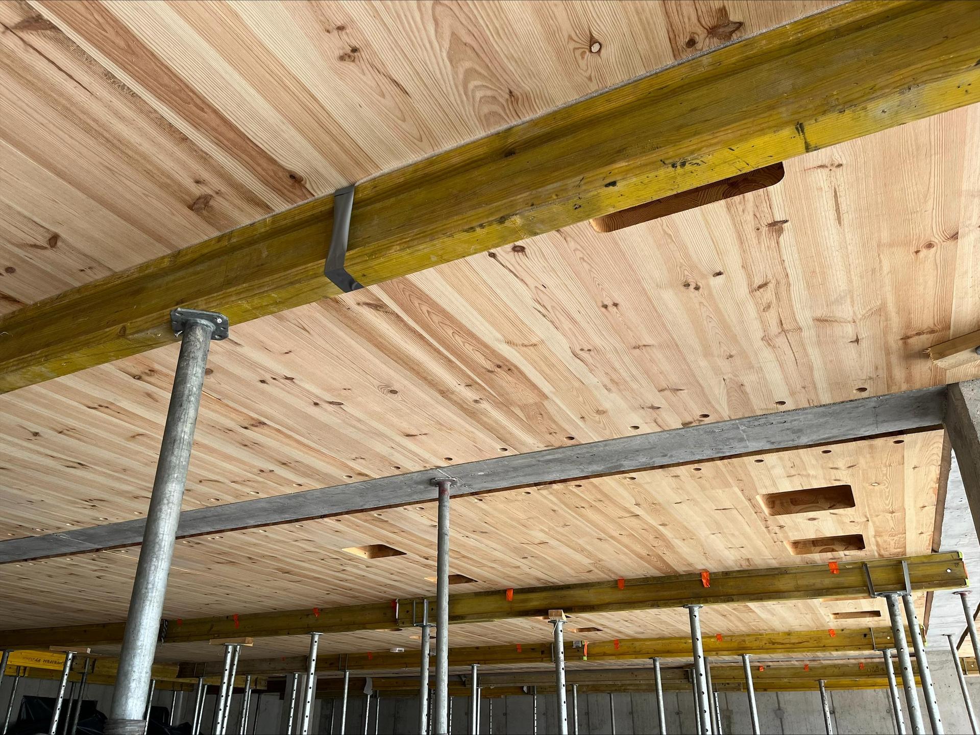 Drewniany biurowiec w Wielu pod Kościerzyną