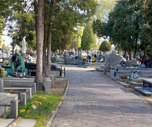 Przygotowania do Wszystkich Świętych Zamość