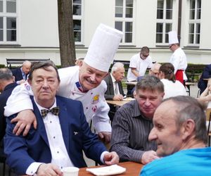  15 Edycja kremówki papieskiej. 