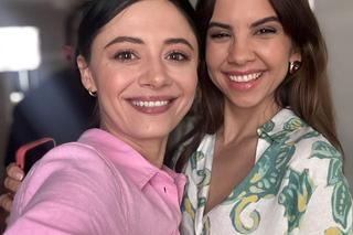 M jak miłość nowy sezon na planie. Iza (Adriana Kalska), Aneta (Ilona Janyst)