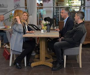 Pierwsza miłość, odcinek 4047: Dorota (Magdalena Wróbel), Artur (Łukasz Płoszajski), Berenika (Maria Konarowska), jej chłopak