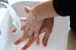 Seria zakażeń Wirusowym Zapaleniem Wątroby typu A w Iławie. GIS apeluje do mieszkańców
