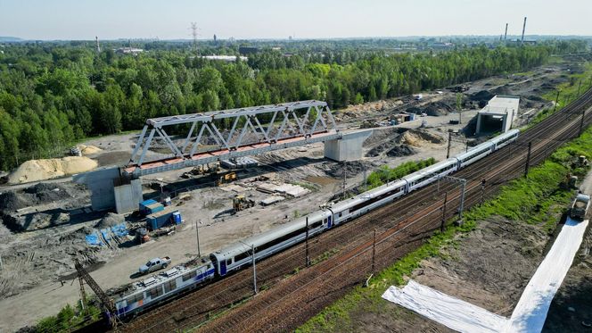 Nowe wiadukty kolejowe powstające przy stacji Katowice Zawodzie