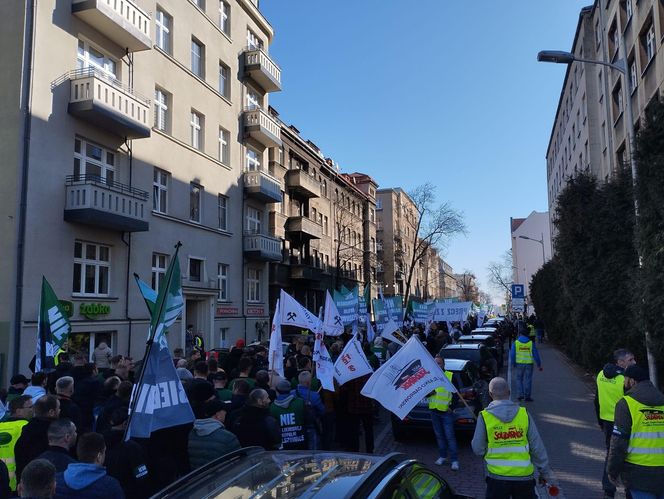 Górnicy protestowali pod ministerstwem przemysłu w Katowicach przeciwko likwidacji KWK Bielszowice