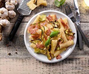 Pełen smaku i aromatu obiad robię w 15 minut. Ten makaron znika z talerzy błyskawicznie 