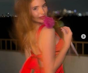 Córka Rubika pozuje w bikini. Ona ma dopiero 16 lat?