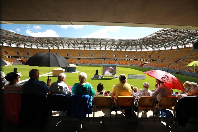 Kongres Świadków Jehowy 2024 na Stadionie Miejskim w Białymstoku