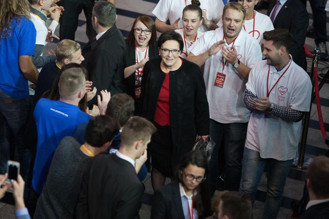 Debata liderów 8 komitetów