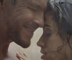 M jak miłość, odcinek 1890: Zmysłowe sceny przed ślubem Kamy z Marcinem. Rzucą się na siebie pod prysznicem - ZDJĘCIA