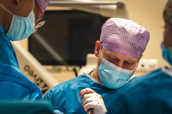 Wszczepili pacjentowi zawór w głowę