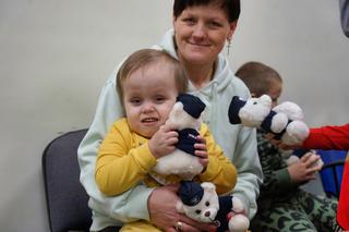 Policjanci z Bydgoszczy spełnili marzenie chorego na nowotwór Natanka! Piękny gest [ZDJĘCIA] 