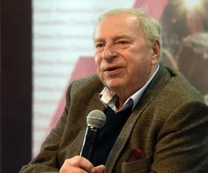 Jerzy Stuhr jest na OIOM-ie. Porusza się na wózku inwalidzkim. O jego stanie poinformował syn