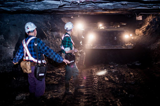 Udało się uratować ostatniego górnika uwięzionego pod ziemią podczas wstrząsu w kopalni Rudna!