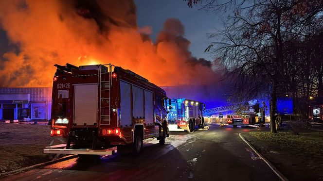 Pożar sklepu z chińską odzieżą w Rudzie Śląskiej