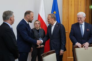 Przedstawiciele sektora motoryzacji spotkali się z premierem i ministrami