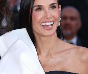 Demi Moore znalazła dwa razy młodszego! 61-latka poderwała 34-letniego piosenkarza