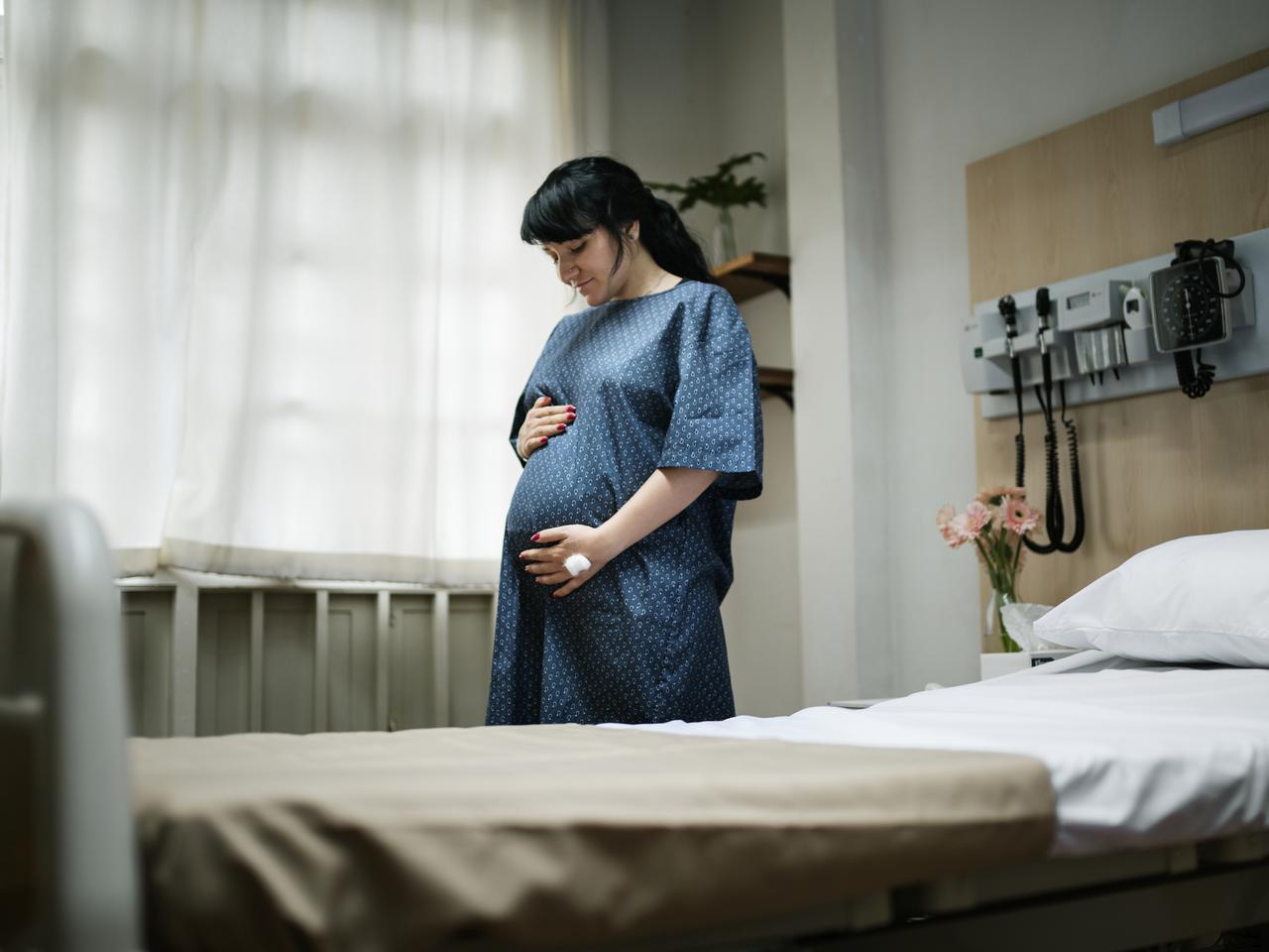 Patologia ciąży - jak wytrzymać pobyt w szpitalu i jak radzić sobie ze stresem? 