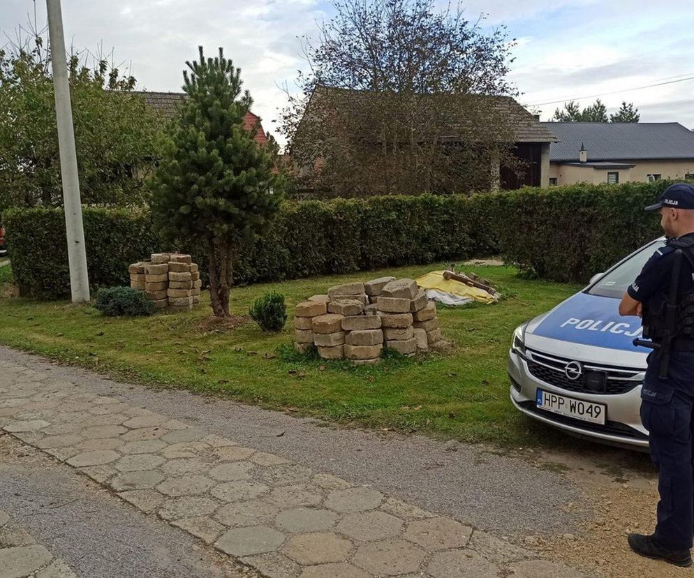 Chłopca szukali rodzice, strażacy i policja. Maluch się zmęczył zabawą i zasnął