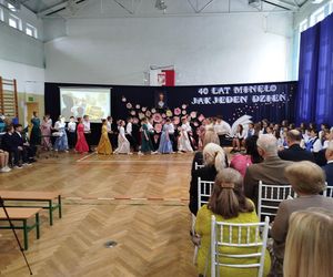 Uroczystość jubileuszowa w siedleckiej Dziesiątce była okazją do wspomnień