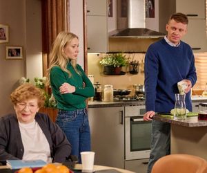 Na Wspólnej, odcinek 4077: Łucja nie zdoła wpłynąć na matkę! Agier pogrąży oddział Kamila? - ZDJĘCIA