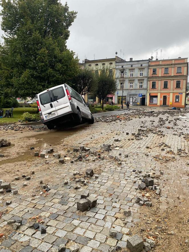 Nasi reporterzy są na miejscu i relacjonują, jak wygląda sytuacja w Głuchołazach