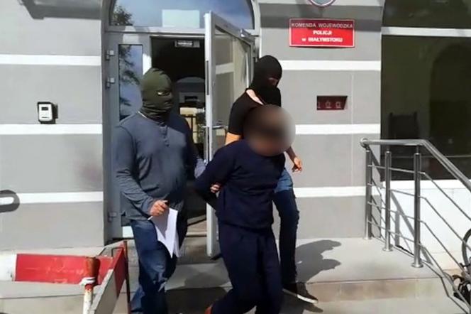 Wybuch w pasażu handlowym przy Warszawskiej. Zatrzymanie sprawców [ZDJĘCIA]