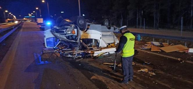 Tragiczny wypadek na S8 w Łódzkiem! Nie żyje jedna osoba. Wśród rannych są dzieci!