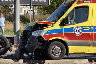 Radom. Wypadek karetki