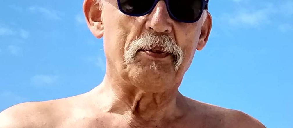 Wykopał sobie dół