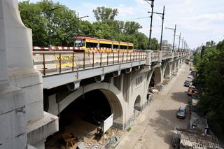 Remont mostu Poniatowskiego przeciąga się. Radna miasta grzmi: Co za chaos!
