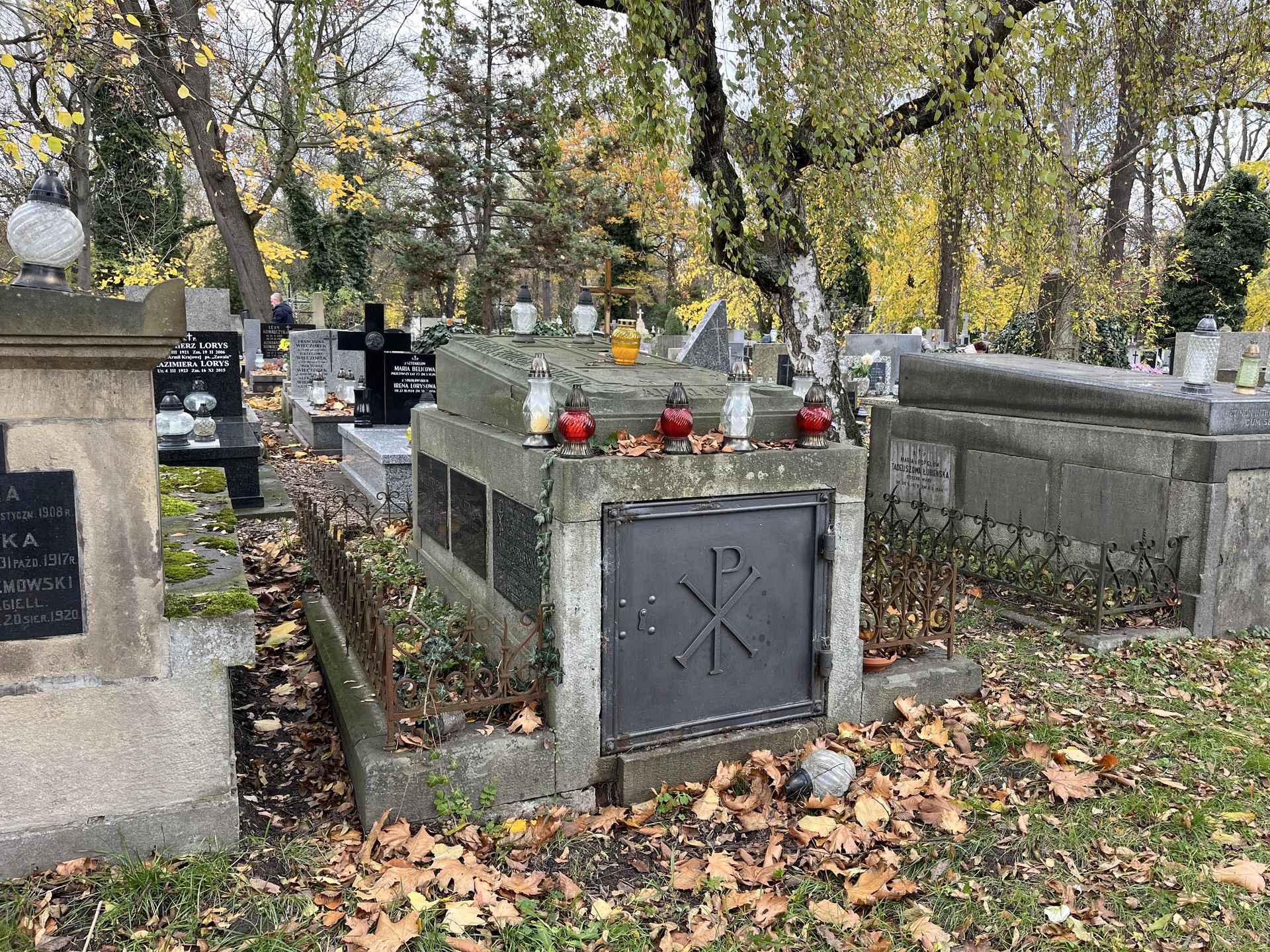 Groby architektów na krakowskich cmentarzach