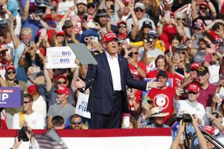 Strażak zasłaniał własnym ciałem rodzinę. Zginął podczas zamachu na Donalda Trumpa