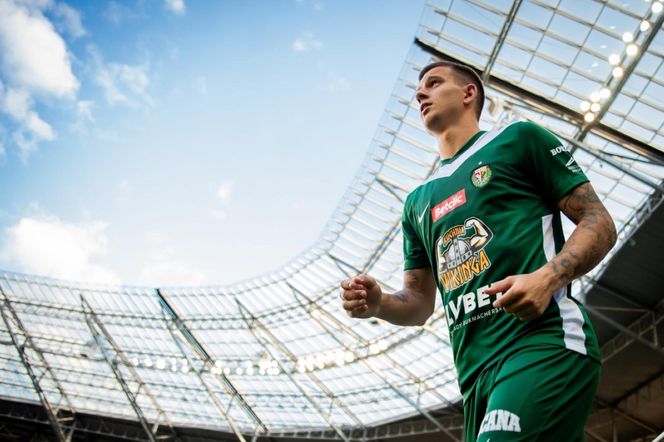 Po golu padł na kolana. Tak oddał hołd Jackowi Magierze, wzruszający moment