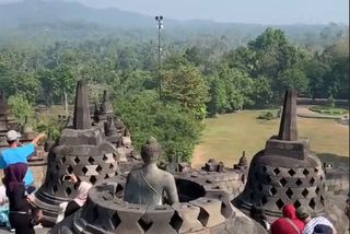 Krychowiak w Indonezji