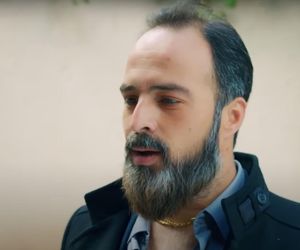 Porywacz Zeynep, Ragip, zjawi się w domu Bulenta i zagrozi, że wplącze Melis w przestępstwo.